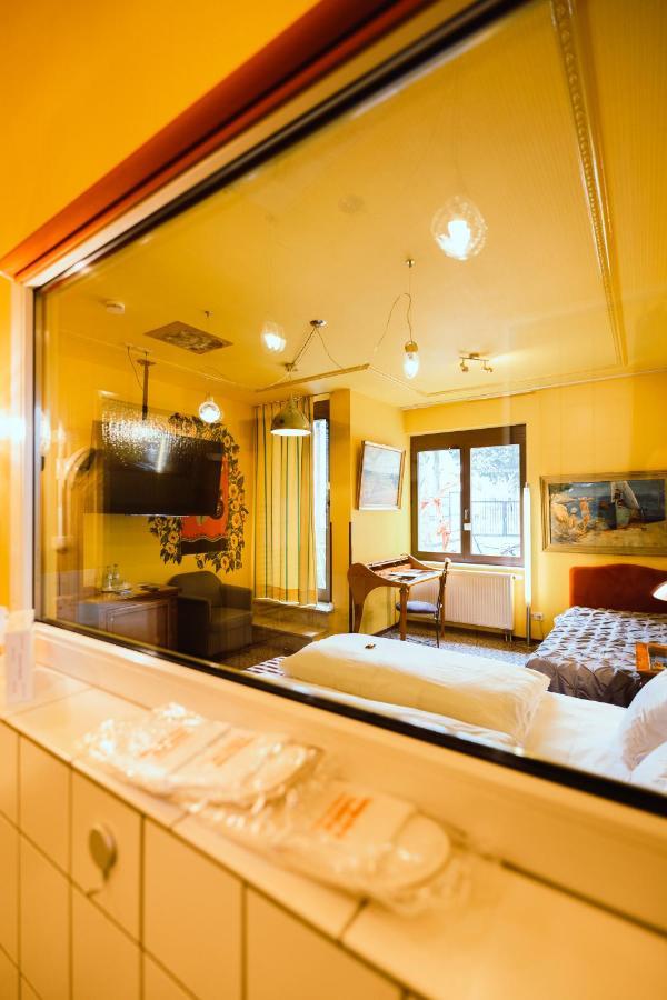 Design Hotel ออยส์เคียร์เชิน ภายนอก รูปภาพ