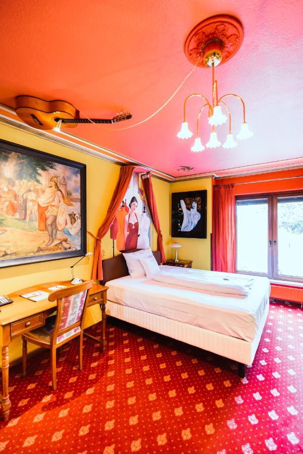 Design Hotel ออยส์เคียร์เชิน ภายนอก รูปภาพ