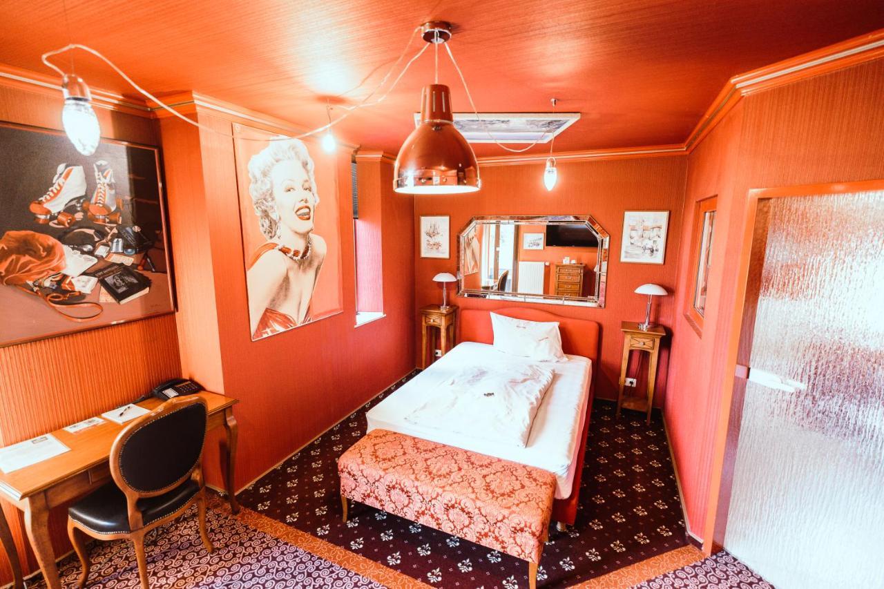 Design Hotel ออยส์เคียร์เชิน ภายนอก รูปภาพ